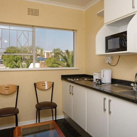 Vetho 1 Apartments Or Tambo Airport Йоханесбург Екстериор снимка