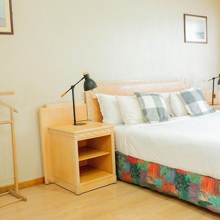 Vetho 1 Apartments Or Tambo Airport Йоханесбург Екстериор снимка