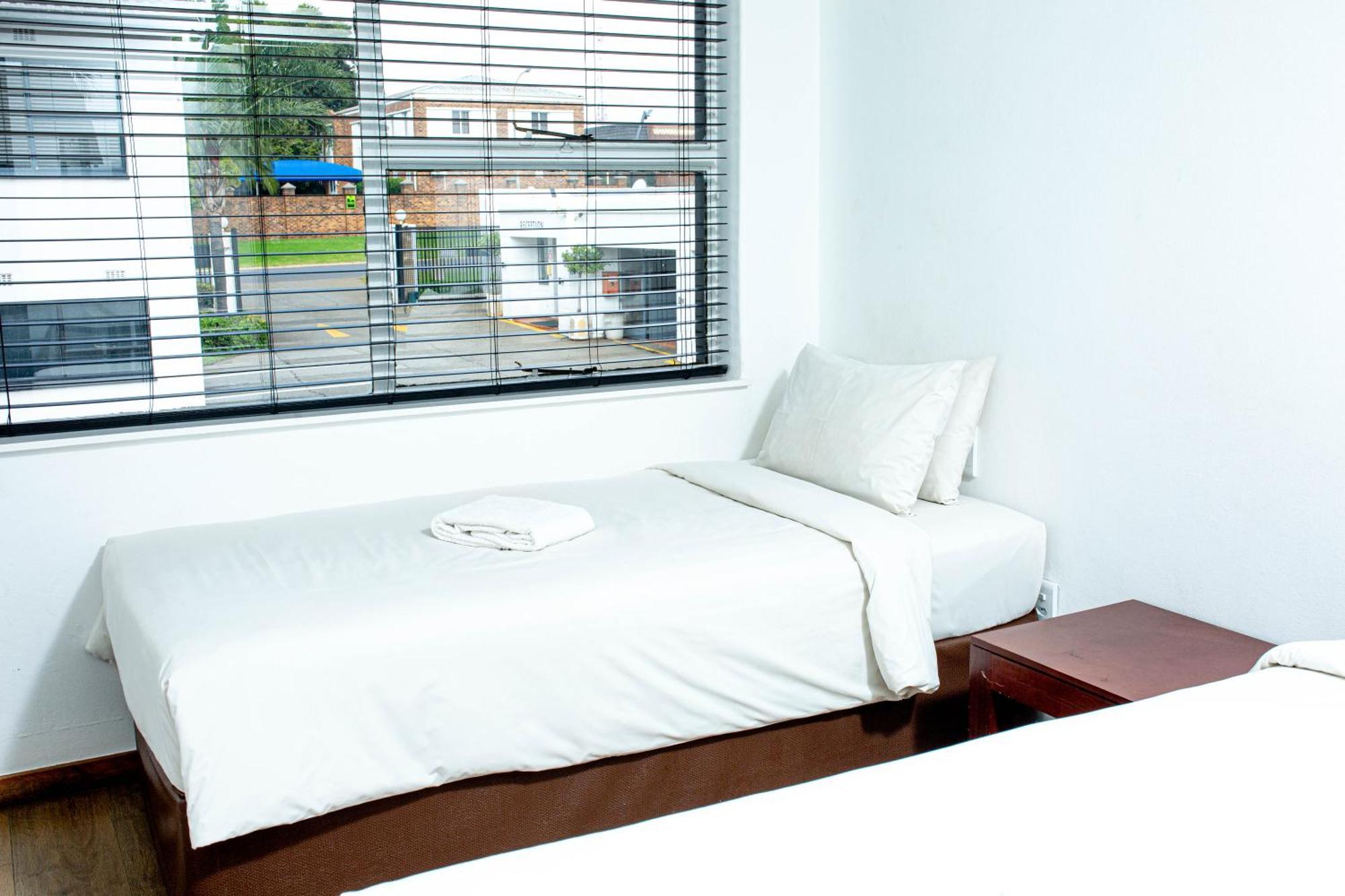 Vetho 1 Apartments Or Tambo Airport Йоханесбург Екстериор снимка